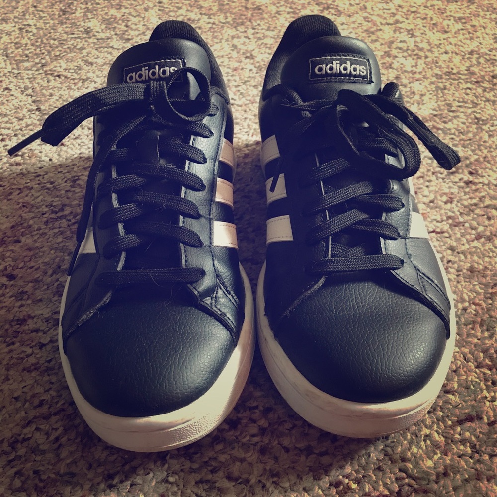 Black ADIDAS cloud foam!!!